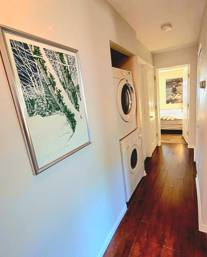Spacious Cherry Creek Villa Denver Eksteriør billede